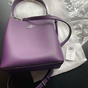 Brand new NWT COACH Small Town Bucket Bag Refined Pebble Leather Dark Amethyst